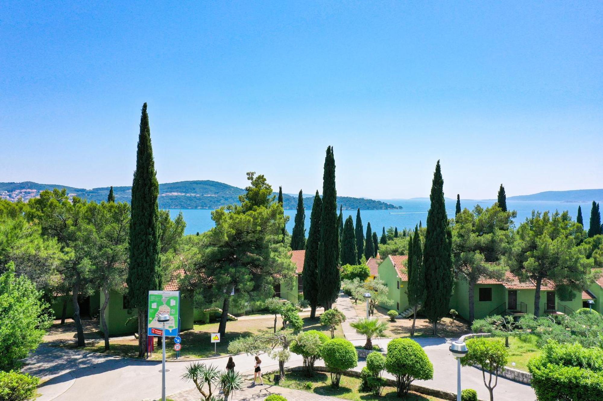 Apartments Medena Trogir Buitenkant foto